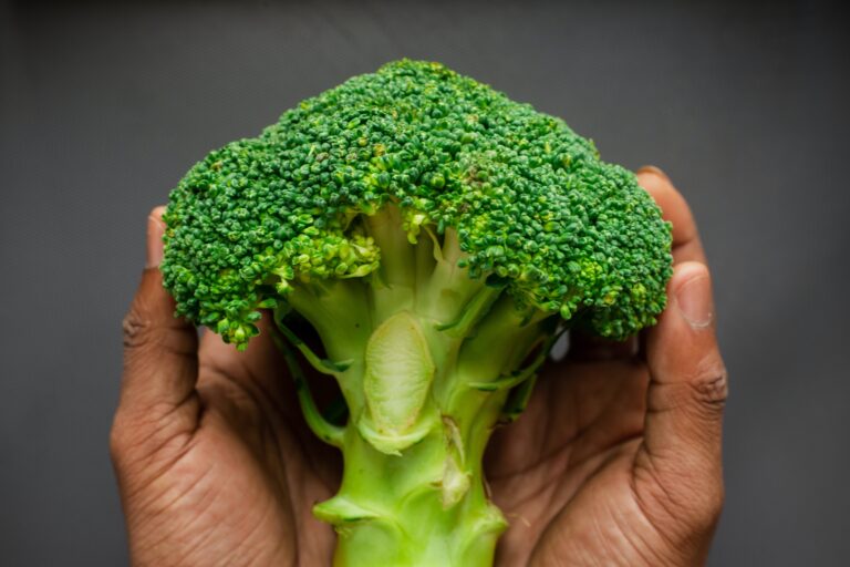 Broccoli helps to saves eyes